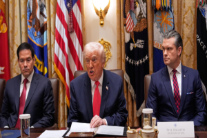 Trump oo Hadallo Ceebayn iyo Cunsurinimo ah u Jeediyay Soomaalida ku Nool Maraykanka