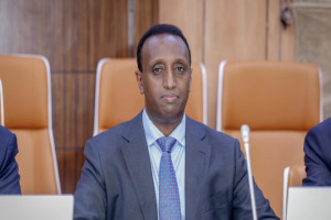Somali electoral commission warns Banadir district administrations to ensure free campaigning and smooth voter card distribution